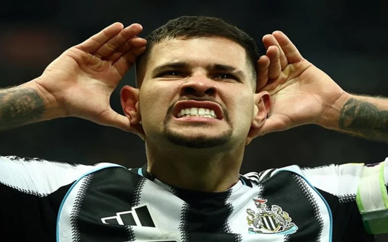 قمة الجولة: فوز نيوكاسل وتعثر توتنهام وسقوط إيفرتون بالدوري الإنجليزي